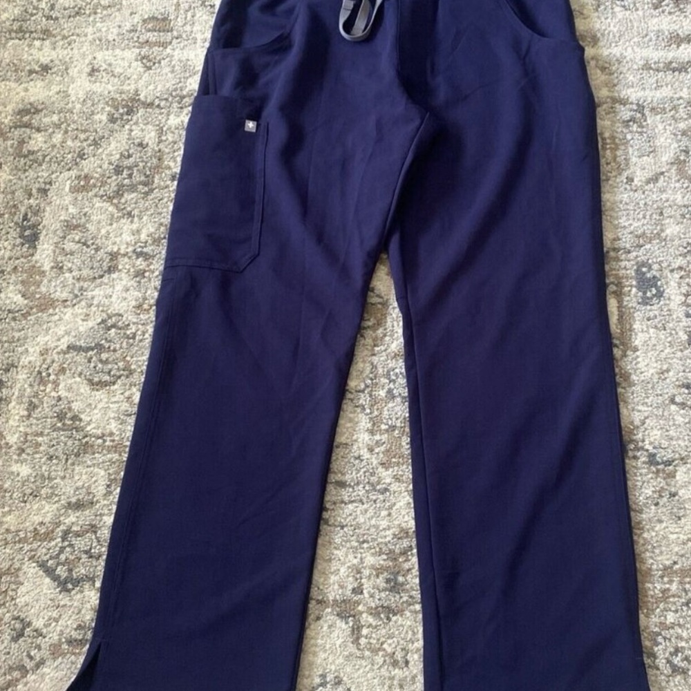 Women's Navy Figs Scrub Pants Sz MP Kade Cargo